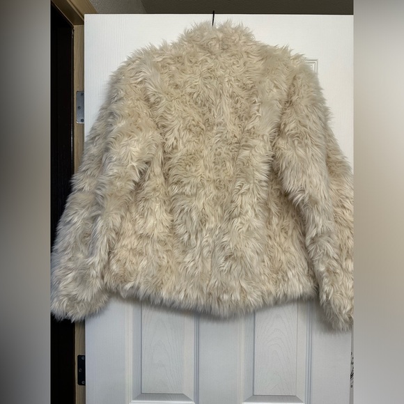 Vince Faux Shearling Fur Coat Jacket - Picture 8 of 12